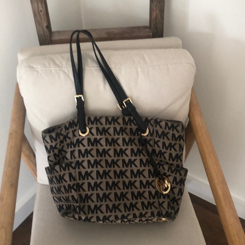 Michael Kors Logo Tote